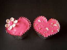 cupcake/taart versiering bruiloft Images?q=tbn:ANd9GcS67gEgRtnkXn4C6Dq8WEs8HdUJrUHK_lJa8TYGKvAKVIrL3SORXA