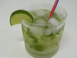 cocteles.................. Images?q=tbn:ANd9GcS6Ewr2PFcpduh5h0-5gFT0SaJwKSH1_zpkSeiLgR33NLolKhqKcg