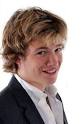 Edward Speelers as Peeta