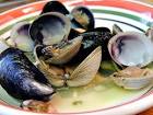 Clams muscles shellfish food - via Daymix