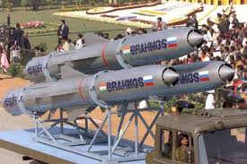 موشک کروزBrahMos PJ-10 1