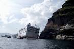 a cruise ship ran aground