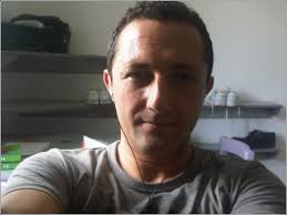 Dursun Ali TONBUL was born in 1977 in the Sivas town of plaster Suşehri. Completed the first training school and high school there. - d._ali_tonbul