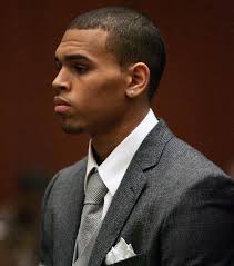  Chris Brown pierde los papeles al recordar su pasado con Rihanna