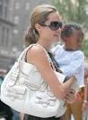 http://www.bagsnob.com/images2007/angelinaandz.jpg