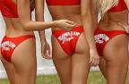 HAWAIIAN TROPIC GIRLS AT LE MANS
