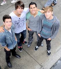 Foto bij Cadeaus kopen!!! ( verassing voor het volgende hoofdstuk)