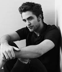  Robert Pattinson �lu lhomme le plus sexy au monde !