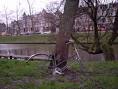 Dead bike in Utrecht - via Daymix