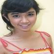 Intan Ayu yang menemaninya