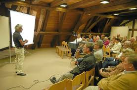 Thomas Schlipf erfüllte bei der Erwachsenenbildung Dietingen in der Zehntscheuer mit seinem Vortrag über die Prospektion des \u0026quot;Heidenbühl\u0026quot; einen lange ... - media.media.705d88b0-1f24-441e-a21e-c8a11d7a408f.normalized