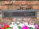Memorial plaque to American - via Daymix