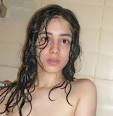40 إسرائيلية يتصورن عاريات
