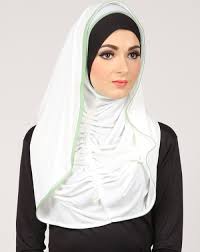 4 Macam Macam Hijab Segi Empat Modern Paling Populer