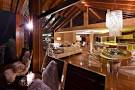 Hotels and Resorts Category : Brown Living Room Decorating Ideas ...