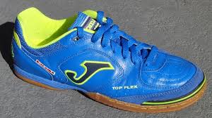 7 Sepatu Futsal Terbaik Sepanjang Tahun 2014 | Maskoolin