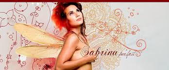 Avec Sabrina, vos sujets ne manqueront pas d'ambiance. ♫♥ Images?q=tbn:ANd9GcSJTaJ8Q0m4vEPKKvMUNzR2rk6ev8yJPWdi_pEtu0EmJwjKcr0dPQ