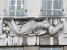 by an avant-garde sculptor - via Daymix