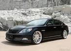 voiture dans un champ