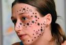 56 STAR TATTOO FACE ARTIST 2.