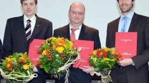 Die Preisträger (von links): Christoph Deiler (Karl-Doetsch-Preis), Dr. Wolfgang Heinze (Hermann-Blenk-Preis) und Klemens Lindhorst.