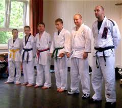 Gruppenfoto: v.l. Nico Turowez, Anatoli Neubert, Mike Skeyde,. Egor Wiskowatich, Witali Bossauer, Meister Patrizio Milia. - taekwondo-demo