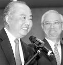 MTR CEO Chow Chung Kong (left) Wednesday stated his intention to retire when ... - 00221917e13e0e86020c09