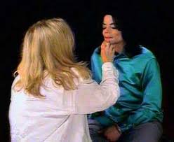 Karen Faye diz que Michael Jackson estava paranoico e falando consigo mesmo nos últimos dias Images?q=tbn:ANd9GcSOx4TR17cMk2z0KGQnMhu4Ol3U4MLWH8CqiQob2SuEI5KgyHNq