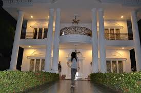 contoh rumah mewah - Contoh Rumah Minimalis