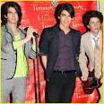 Photo: Jonas Brothers Wax Figures Revealed! / i Gossip