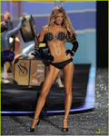 Marisa Miller Wears $3 Million Bra at VS Fashion Show | Marisa ...