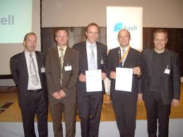 Von links nach rechts: Dr. Claas Müller, Mirko Frank, Dr. Gilbert Erdler, Prof. Holger Reinecke, Ingo Freund. Bild in Originalgröße downloaden (JPEG, ... - PR_Brennstoffzelle300dpi