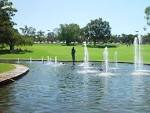 Statue of motherhood fountains - via Daymix