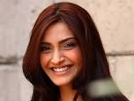 Sonam Kapoor Waxay Ku
