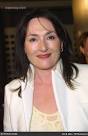 Nora Dunn