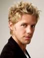 http://i2.listal.com/image/593986/600full-matt-barr.jpg