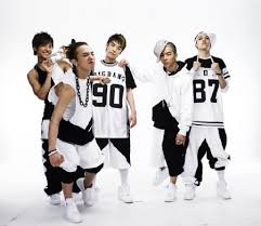 Album Ảnh Big Bang Nèk Cả Nkà Images?q=tbn:ANd9GcSY1h1O-QIHzEhO2598N2P7HjZt5gMxeo1g9BSTvspRDlE5sPWCiA