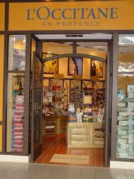 что-нибудь из Body Shop, L'Occitane, Lush