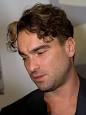 http://upload.wikimedia.org/wikipedia/commons/thumb/0/08/Johnny_Galecki_2008.JPG/220px-Johnny_Galecki_2008.JPG
