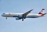 File:Austrian.airlines.a321-100.oe-lbb.arp.jpg - Wikipedia, the ...