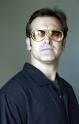 BRUCE CAMPBELL – QUIERE: “LOS MERCENARIOS” VERSIÓN TERROR - images?q=tbn:ANd9GcS__iWtadMBV7waGW8CMlNEk_Yl5R56Y8EXDJT3_xI6kVSeAPfb3SoH3w