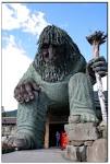 File:Hunderfossen troll.jpg - Wikimedia Commons