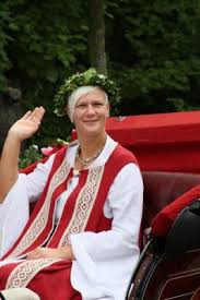 Unser Vereinsmitglied Nadja Thiel ist die neue Keltenfürstin 2012. Auch dank vieler Anrufe unserer FSV-Mitglieder gewann Nadja überlegen das Telefonvoting ...
