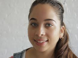 Mentor / Lesley Topping. http://www.reelworks.org/rw/community/lab/mentees/spring/the_hope_of_life/. Giselle Diaz a 19-year-old Dominican who has many goals ... - gisellediaz