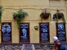 of famous visitors including Bill Clinton, Bob Hawke, Margaret Thatcher, - via Daymix