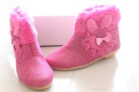 Jual Sepatu Boot Anak / Sepatu Anak Boot Pasir motif Boneka ...
