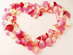 HEART MADE FROM ROSE PETALS - Love Wallpaper