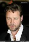 Russell Crowe - images?q=tbn:ANd9GcScxpPq_lxccHOG0PwKXfoDnAnGo7FTPfqPknJY6_ZF0k3oGf5pf3_K8A8T