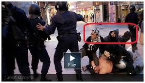 ¿Defendéis los disturbios en Barcelona? Images?q=tbn:ANd9GcSefKVItrKB2--Ad66QdCNVqVMFjvfSqce93Q7HiHk9Lc-Nx_M5vg