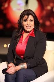 صور ازياء و جلابيات فيفي عبدة مكياج و تسريحات الفنانة فيفي عبدة images?q=tbn:ANd9GcS